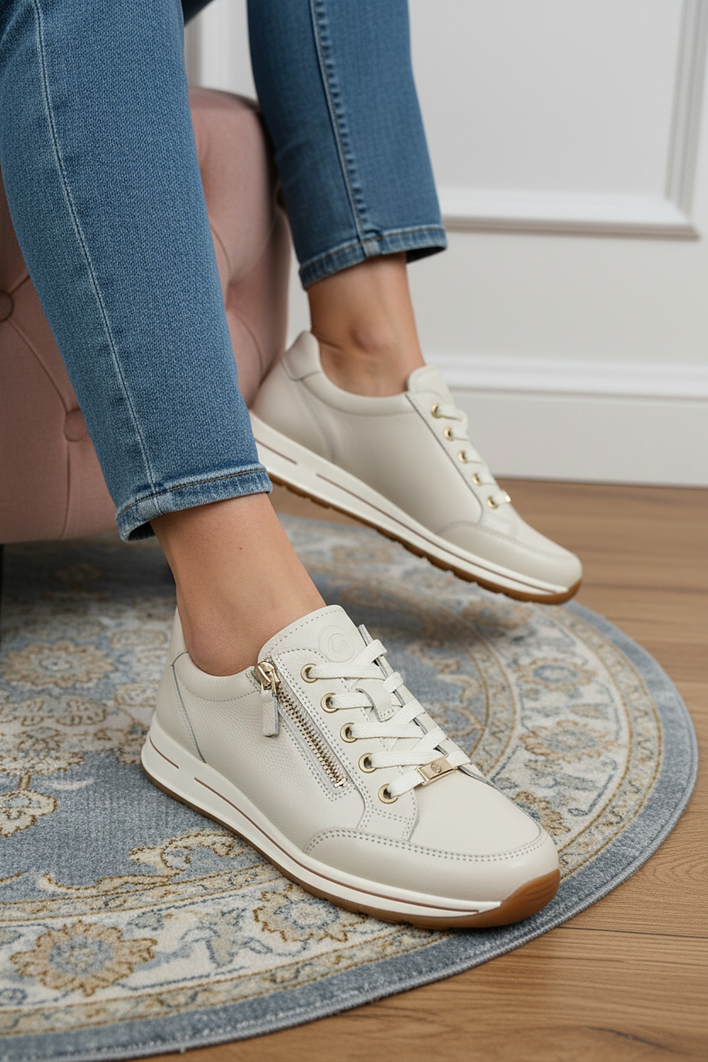 Ara Osaka High Soft Sneaker, gedragen door model